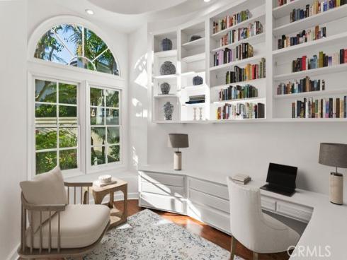 19  Harbor Pointe  , Corona del Mar, CA