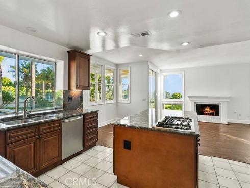 19  Harbor Pointe  , Corona del Mar, CA