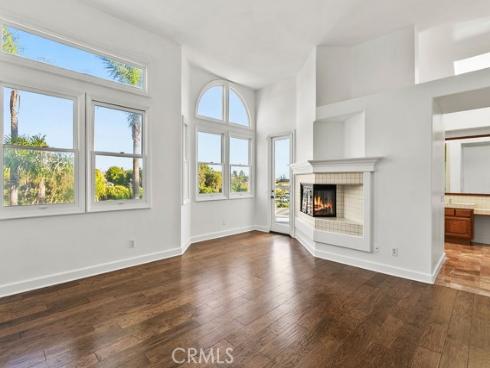 19  Harbor Pointe  , Corona del Mar, CA