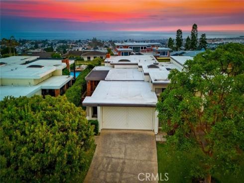 21 Beachcomber Drive