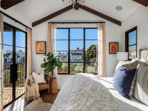 616 Narcissus Avenue, Corona del Mar, CA