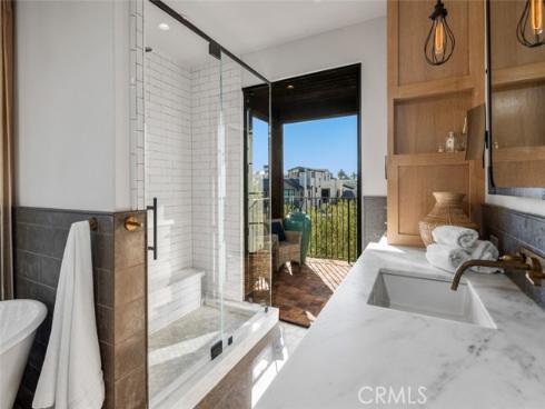 616 Narcissus Avenue, Corona del Mar, CA