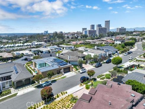 1106 Goldenrod Avenue, Corona del Mar, CA