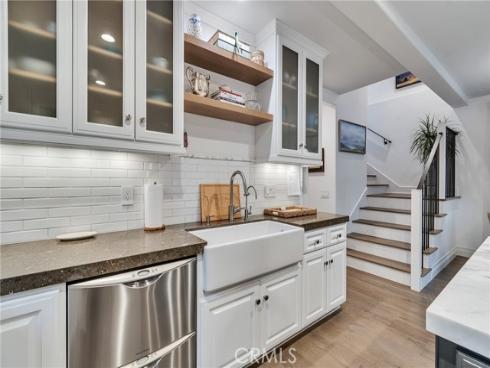 613  Larkspur   Avenue, Corona del Mar, CA