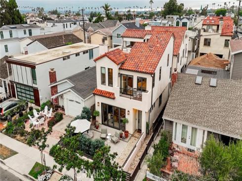 613  Larkspur   Avenue, Corona del Mar, CA