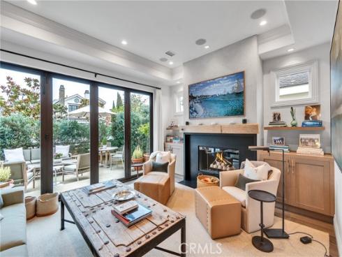 613  Larkspur   Avenue, Corona del Mar, CA