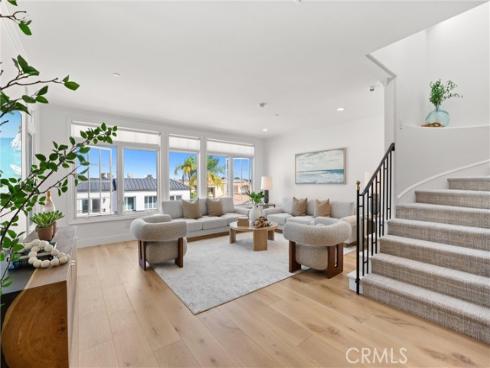 302  Carnation   Avenue, Corona del Mar, CA