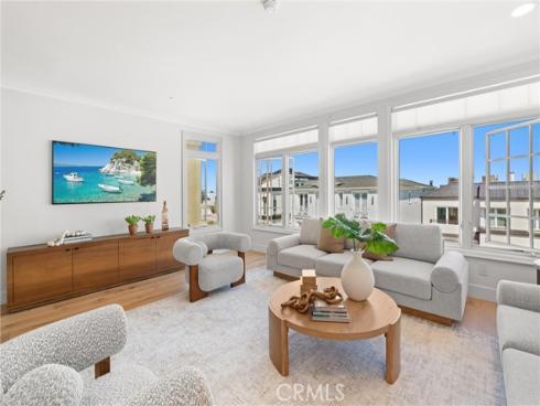 302  Carnation   Avenue, Corona del Mar, CA