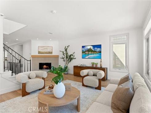 302  Carnation   Avenue, Corona del Mar, CA