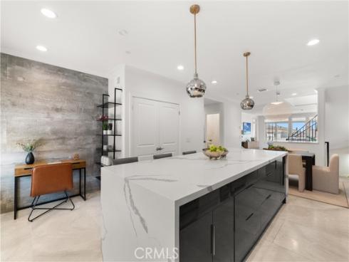 302  Carnation   Avenue, Corona del Mar, CA