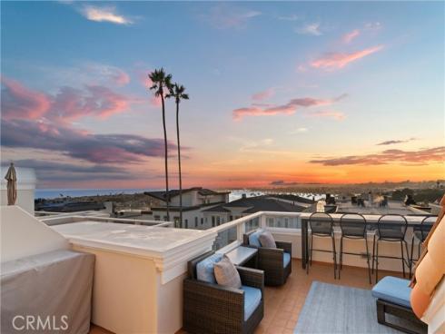 302  Carnation   Avenue, Corona del Mar, CA