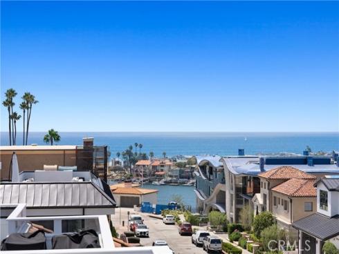 302  Carnation   Avenue, Corona del Mar, CA