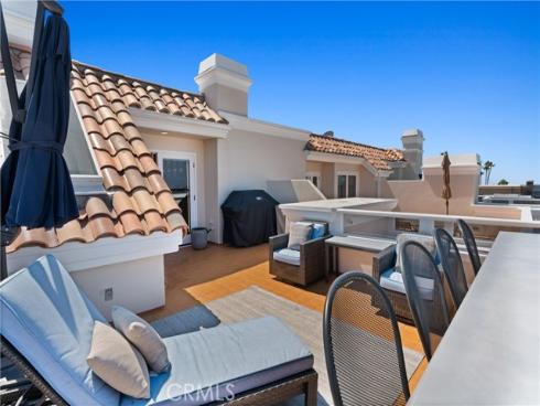 302  Carnation   Avenue, Corona del Mar, CA