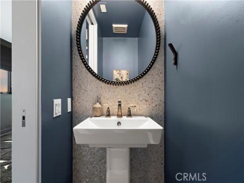 3731  5th   Avenue, Corona del Mar, CA