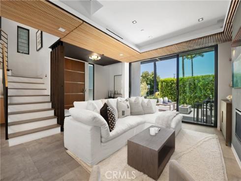 426  Marguerite  , Corona del Mar, CA