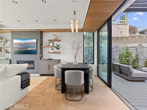 426  Marguerite  , Corona del Mar, CA