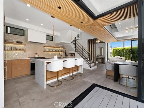 426  Marguerite  , Corona del Mar, CA