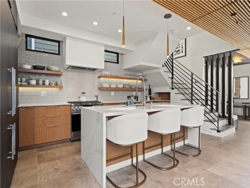 426  Marguerite  , Corona del Mar, CA