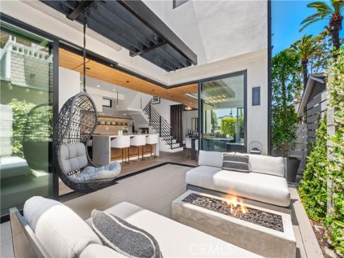 426  Marguerite  , Corona del Mar, CA