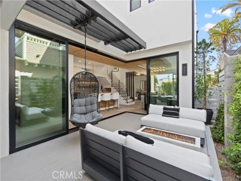 426  Marguerite  , Corona del Mar, CA