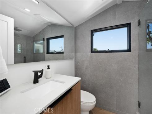 426  Marguerite  , Corona del Mar, CA