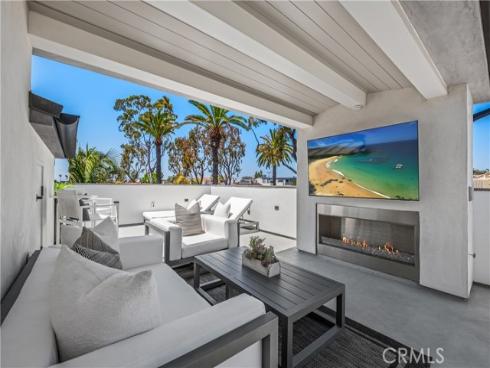 426  Marguerite  , Corona del Mar, CA