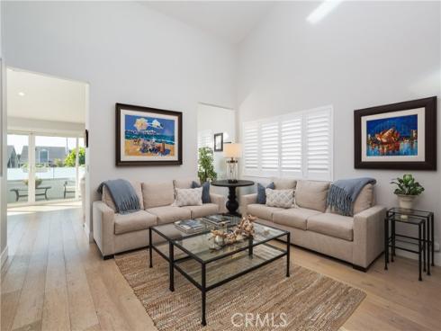 410 Poinsettia Avenue, Corona del Mar, CA