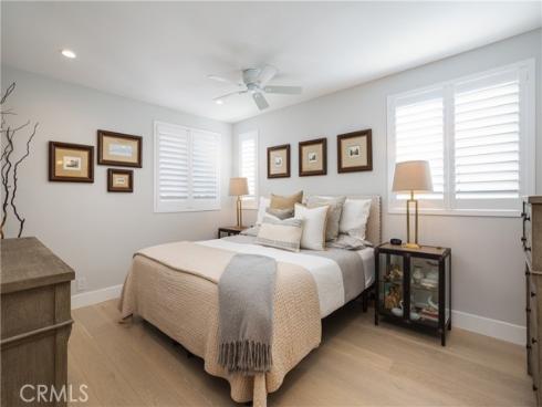 410 Poinsettia Avenue, Corona del Mar, CA