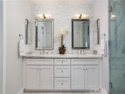 410 Poinsettia Avenue, Corona del Mar, CA