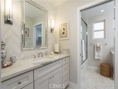 410 Poinsettia Avenue, Corona del Mar, CA