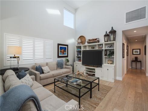 410 Poinsettia Avenue, Corona del Mar, CA