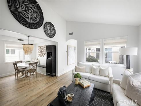 618  Iris  B  Avenue, Corona del Mar, CA