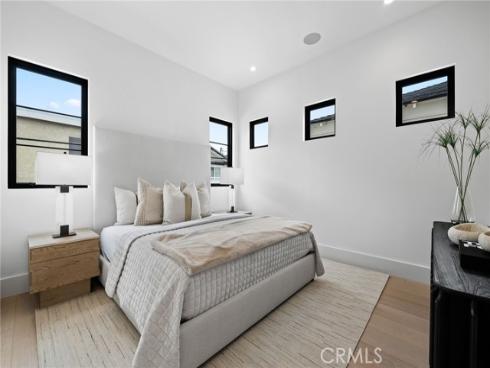 506  Avocado   Avenue, Corona del Mar, CA