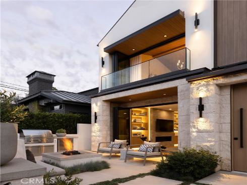 412  Heliotrope   Avenue, Corona del Mar, CA