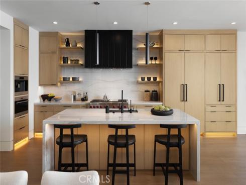 412 Heliotrope Avenue, Corona del Mar, CA