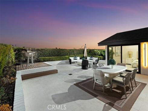 10  White Water   Drive, Corona del Mar, CA