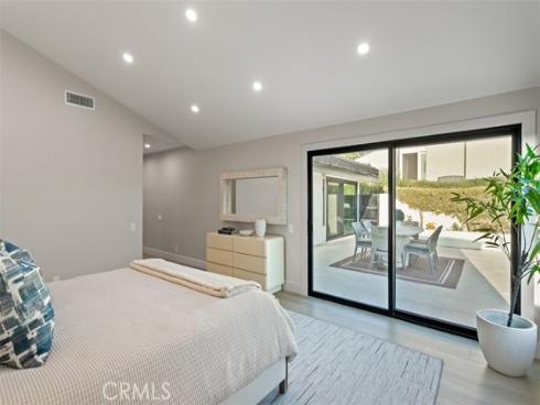 10  White Water   Drive, Corona del Mar, CA