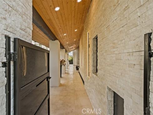 10  White Water   Drive, Corona del Mar, CA