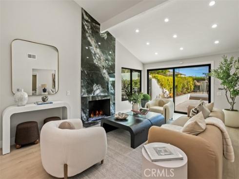 10  White Water   Drive, Corona del Mar, CA