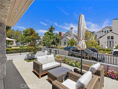 509  Carnation  , Corona del Mar, CA