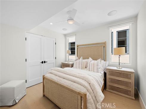 509  Carnation  , Corona del Mar, CA