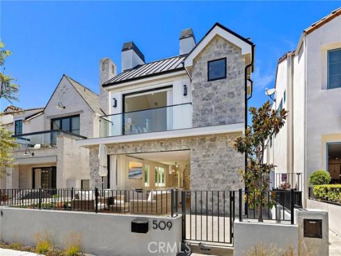509  Carnation  , Corona del Mar, CA