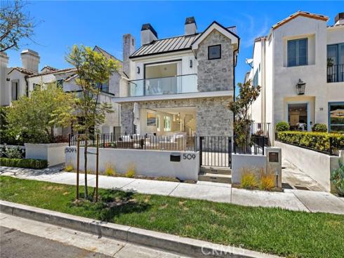 509  Carnation  , Corona del Mar, CA