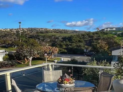 720 Poinsettia Ave , Corona del Mar, CA