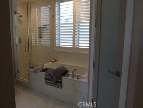 720 Poinsettia Ave , Corona del Mar, CA