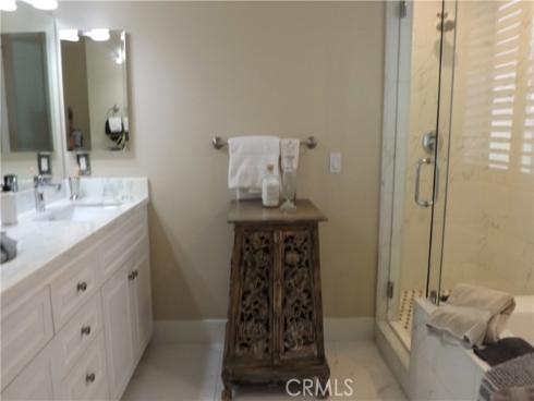 720 Poinsettia Ave , Corona del Mar, CA