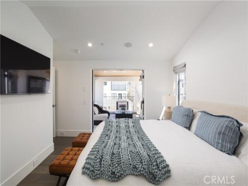 714  Iris   Avenue, Corona del Mar, CA