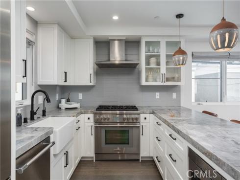 714  Iris   Avenue, Corona del Mar, CA