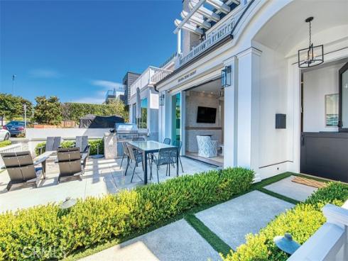 708 Heliotrope , Corona del Mar, CA