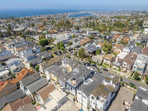 708 Heliotrope , Corona del Mar, CA